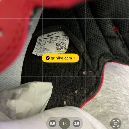 Scanner of Jordan 1 Chicago  shoes